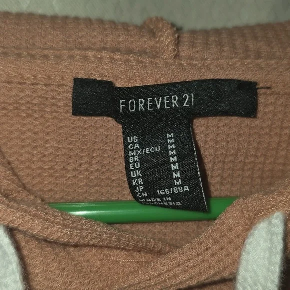 Forever 21 Peach Hooded Crop Top - Picture 2 of 6